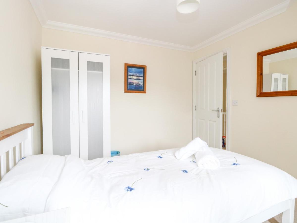 Robins Nest Villa Кромър Екстериор снимка